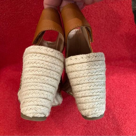 MATT & NAT Sz 38 Acacia Peep Toe Velcro Closure Espadrille Wrapped Wedges - Picture 10 of 11